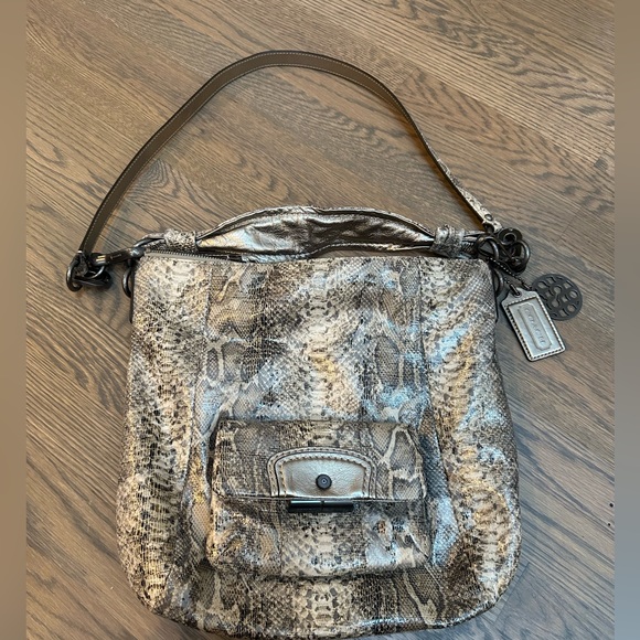 Coach embossed python look bag. In good condition with 2 charms - Picture 2 of 11